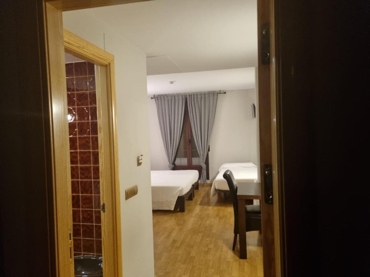 Hotel El Tratado Тордесільяс Екстер'єр фото